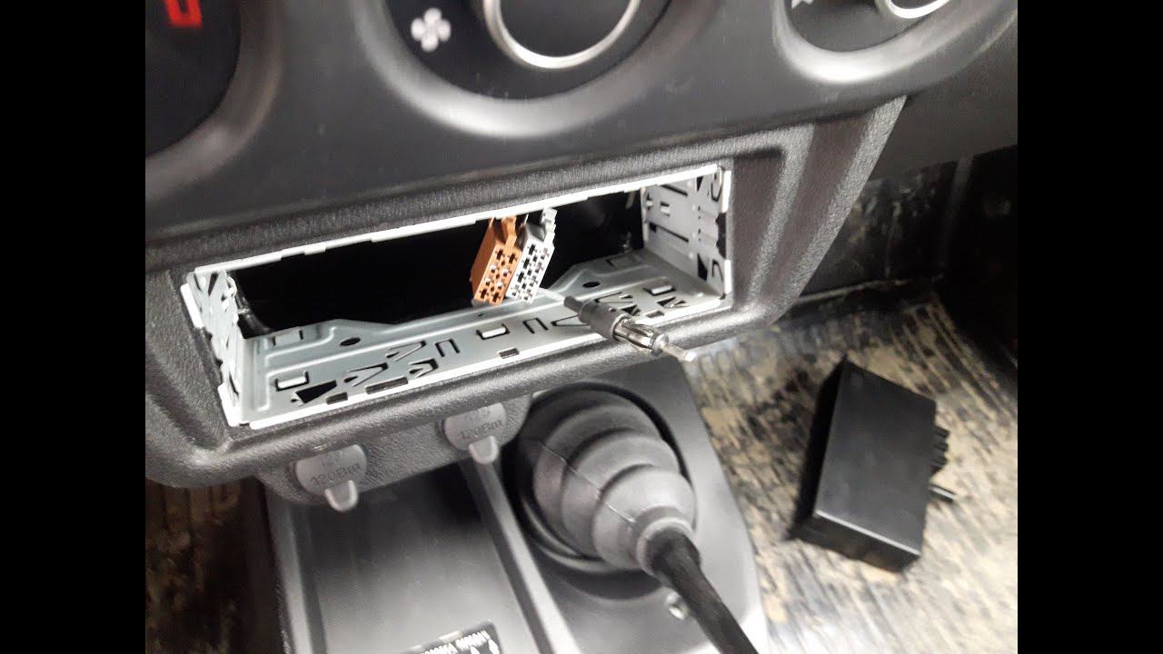 Установка музыки в новую Ниву смотреть онлайн