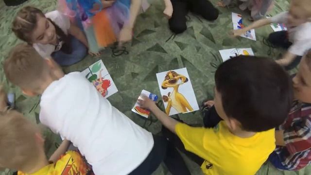 МОЙ ВЫПУСКНОЙ В САДИКЕ № 23. Праздник, который бывает раз в жизни. Бумажная дискотека! Часть 2. смотреть онлайн