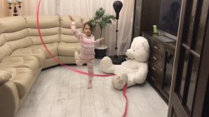 ГИМНАСТИКА С ЛЕНТОЧКОЙ