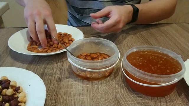 Продукты пчеловодства. Медовые орехи. Очень простое и вкусное лакомство. смотреть онлайн
