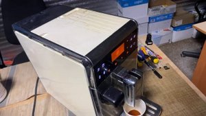 Saeco Gran Barista течёт, не мелет кофе. Ремонт просто