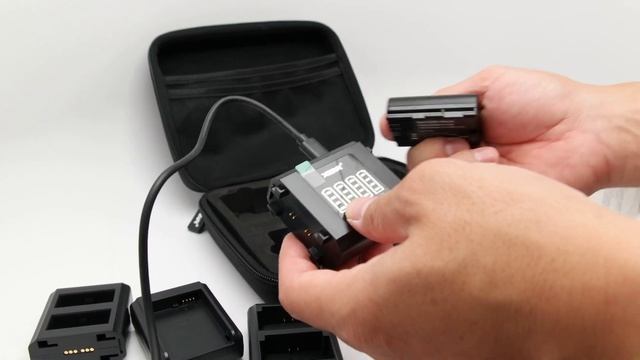 XTAR SN4 Fast Charges up to 4 Camera Batteries | Coming soon on #kickstarter смотреть онлайн