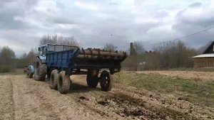 МТЗ 82 и РОУ 6 . Сделано в СССР.Весеннее внесение удобрения.