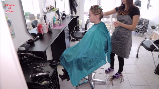 2019-19 Elisabeth preview - long hair cut to bob смотреть онлайн