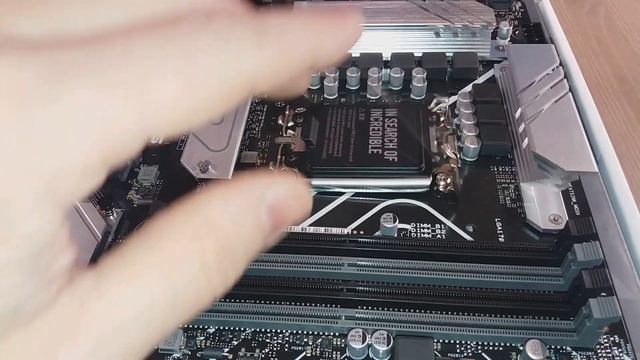 ASUS PRIME B660-PLUS D4 Материнская плата смотреть онлайн