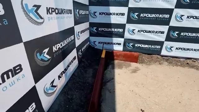 Укладка резиновых бордюров