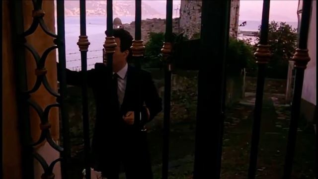 “Il Volpone” (1988) sigla iniziale del film con Enrico Montesano, Paolo Villaggio e Renzo Montagnan смотреть онлайн