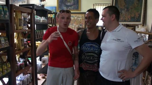 Пьянящий кофе БАЛИ Лювак, на плантации у Каплора смотреть онлайн