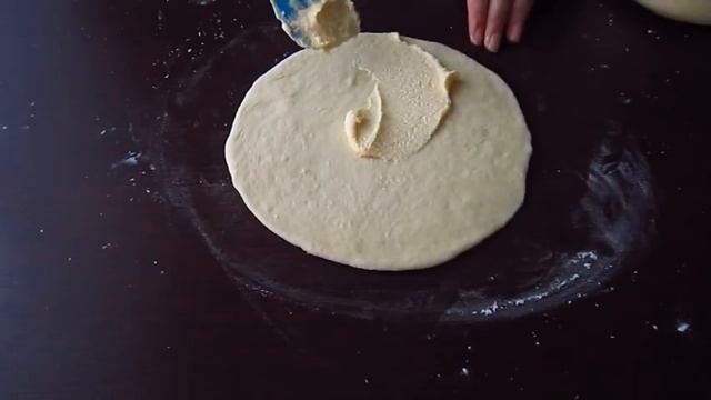 ОСИНОЕ ГНЕЗДО - Булочки печёные в молоке/Вкусные, влажные, сладкие и нежные! смотреть онлайн