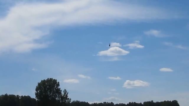 Наш первый запуск радиоуправляемого вертолета смотреть онлайн