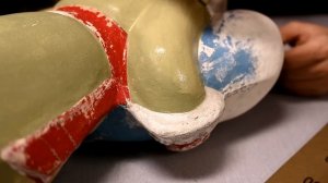 Реставрация советского Деда Мороза / Как восстановить фигуру из пресс-опилок