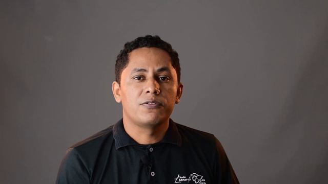 NIKON D5600 X CANON SL3  2023 смотреть онлайн