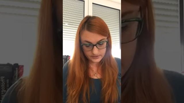 Прямой эфир "Род немецких существительных. А важны ли артикли der, die, das?" смотреть онлайн