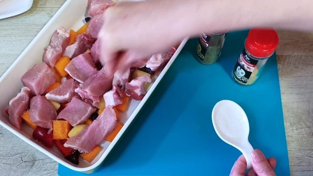 Осторожно! Это очень вкусно! МЯСО ЗАПЕЧЕННОЕ В ДУХОВКЕ НЕВОЗМОЖНО ОТКАЗАТЬСЯ! Рецепты от MarMari