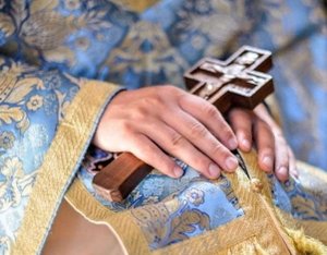 Почему женатые священники не носят обручальные кольца?