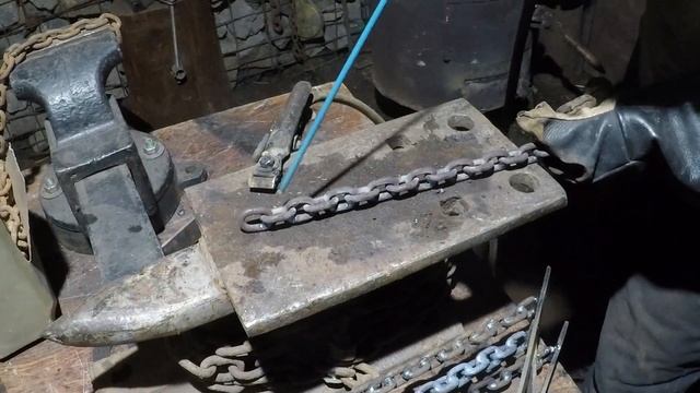 Брутальные полки в гараж, теперь все хотят их потрогать смотреть онлайн