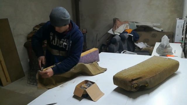 Перетяжка Дивана Часть 1. DIY Upholstery of the Sofa Part 1. Перетяжка Дивана Частина 1