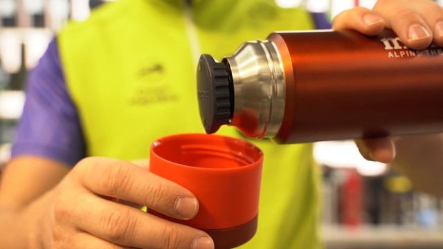 Термос MontBell Alpine Thermo Bottle 750 Red за 30 секунд смотреть онлайн