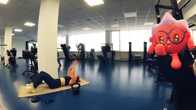 Тренировка в День ног - работаем с задней цепочкой с головы до пят и обратно!)