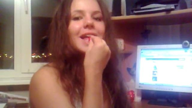 Как щелкать кедровые орешки