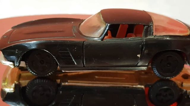 масштабная модель автомобиля ISO grifo, 1/43 СССР смотреть онлайн