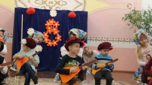 Девушки фабричные от Роберта R