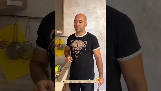 Кристина Черкасова: Готовлю блинчики для любимых ?
