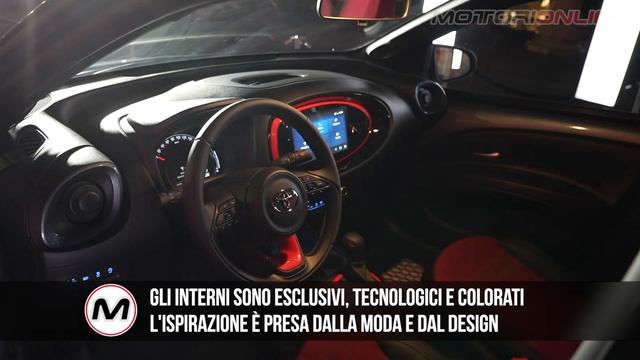 TOYOTA AYGO X UNDERCOVER | Tutto in 60 secondi смотреть онлайн