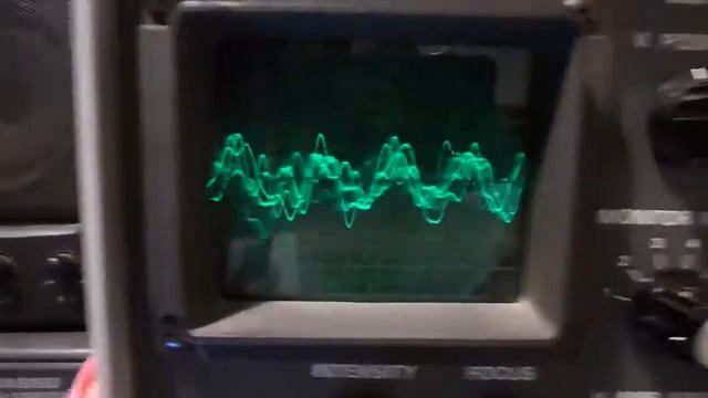 Yaesu ft dx 3000 receiving FT8 with Yaesu Yo-101 Monitor scope смотреть онлайн