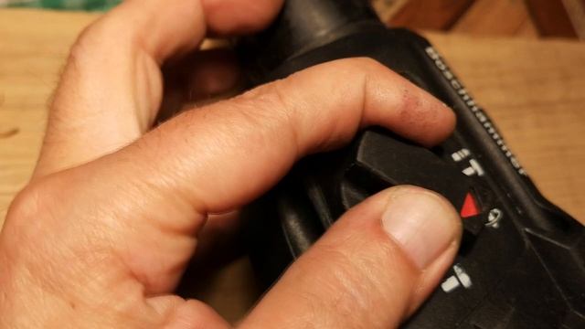 Мощная электростамеска из перфоратора для резьбы по дереву своими руками