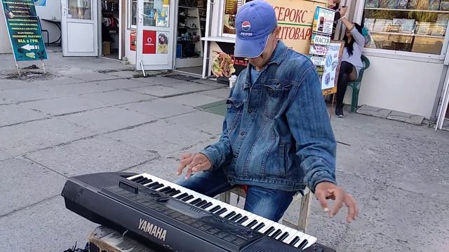 Гуцулка Ксеня. 16.10.2018 год. Без просьбы ещё раз исполнил эту мелодию. смотреть онлайн