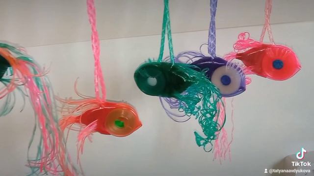 Рыбки из капельниц смотреть онлайн