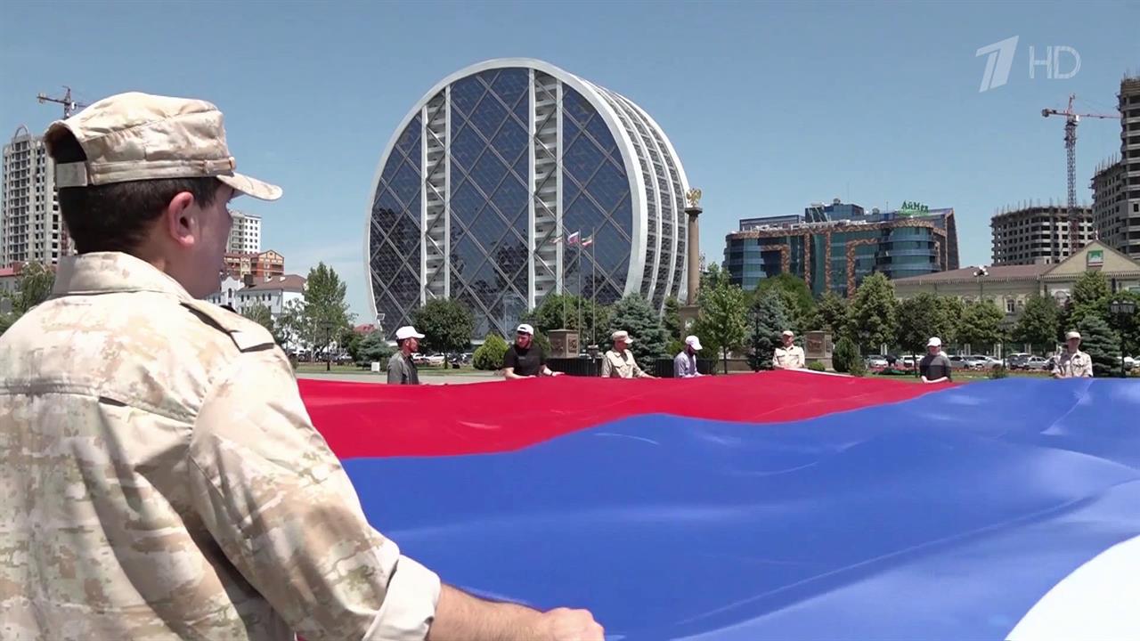 Во многих регионах уже проходят мероприятия, посвященные Дню России