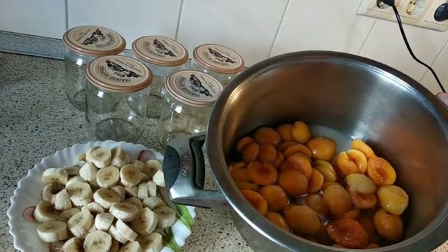 Варенье из абрикос и банан смотреть онлайн