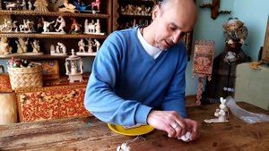 Мастер-класс по сборке Богородской игрушки "Заяц-барабанщик"