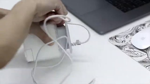 MacBook Power Adapter Case with Cord Winder