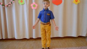 Конкурс чтецов в детском саду.  Гареев Артем 5 лет.