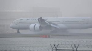 Pakistan International Airlines AP-BGY Landing At Manchester Airport In Heavy FOG