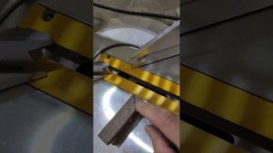 Как закрыть торец декоративной рейки