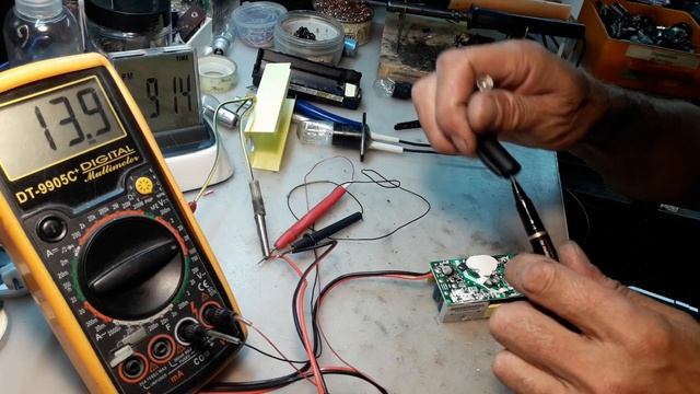 Блок питания от ноутбука. Изменяем выходное напряжение (для начинающих)