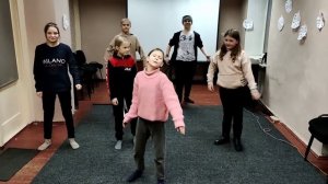 Мы поставим печь пирог?и достанем из печи! Повар-булочка живет...???