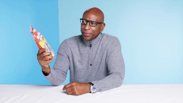 10 Things LA Rams Legend Eric Dickerson Can't Live Without | GQ Sports смотреть онлайн
