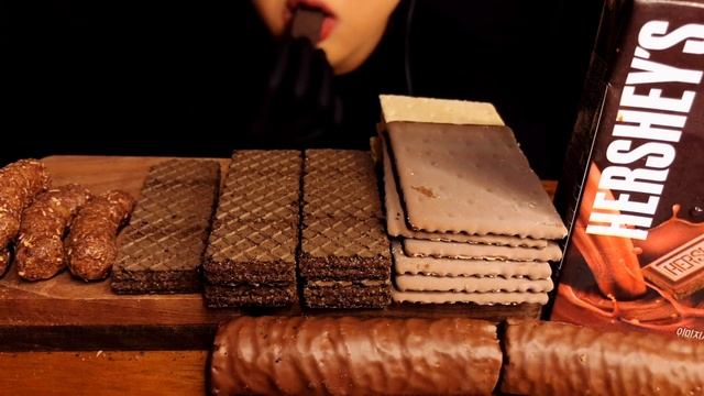 ASMR CHOCOLATE DESSERTSCHOCO WAFER REAL CRACKER CHOCO CORN UMIBON チョコレートデザートMUKBANG