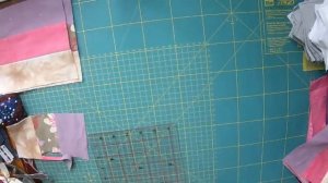 Антистрессовое одеяло в технике печворк.