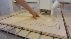 Обработка фанеры по контуру