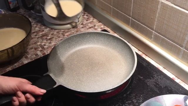 Как испечь блины без пшеничной муки и белого сахара. Вкусные ПП-блины. Лайфхак как не съесть их все