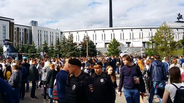 Фестиваль игры престолов в Москве толпы смотреть онлайн