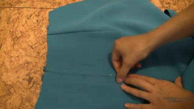 Как вшить молнию в юбку. Вшиваем простую молнию