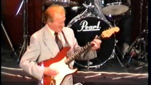 Bert Weedon in concert (1)
