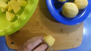 Курочка в маринаде с картошкой в мультиварке